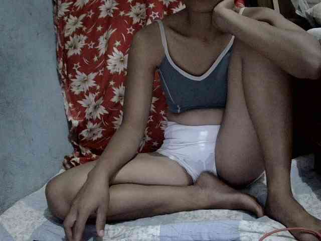 LoveSexx23 webcam