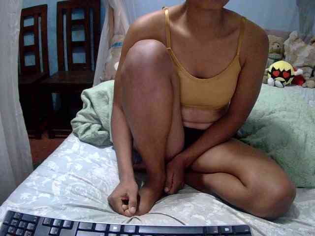 LoveSexx23 webcam