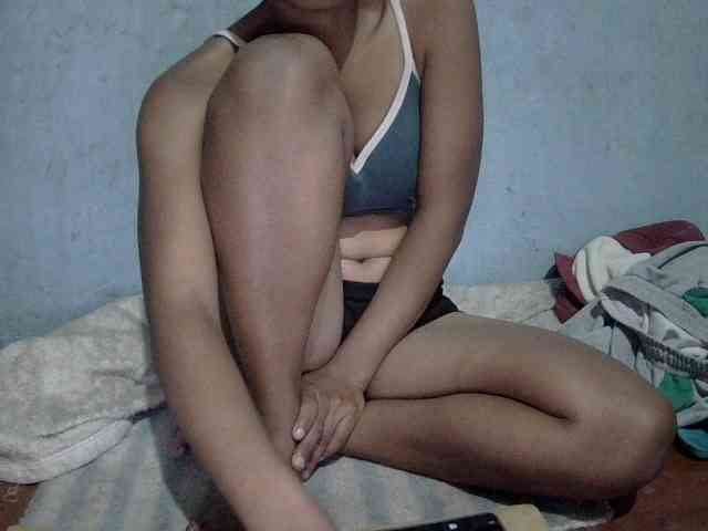 LoveSexx23 webcam