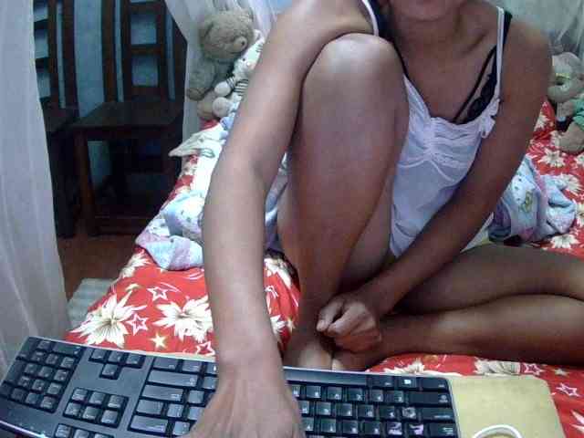 LoveSexx23 webcam