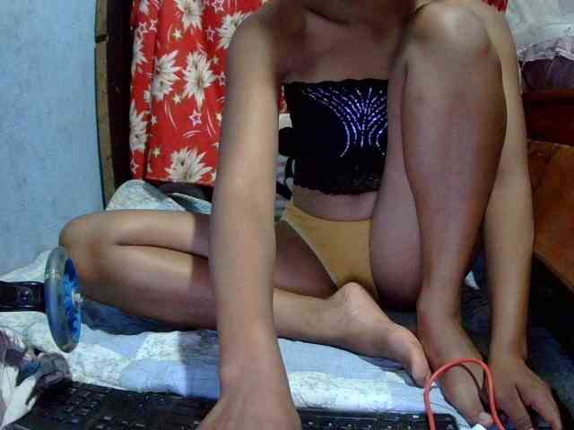 LoveSexx23 webcam