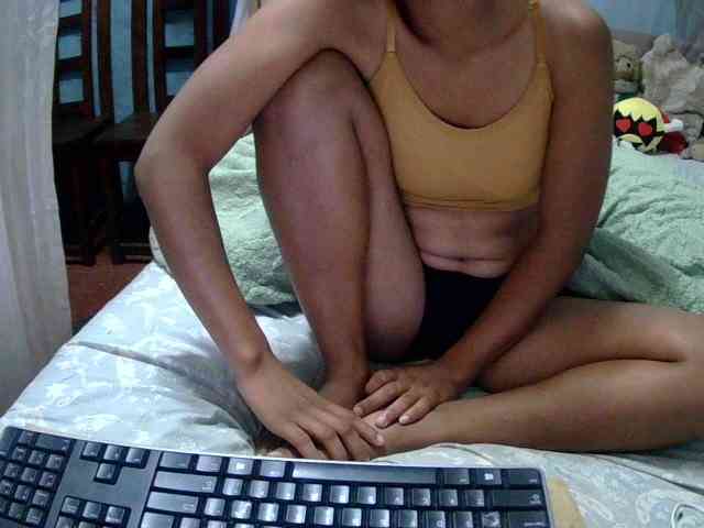 LoveSexx23 webcam