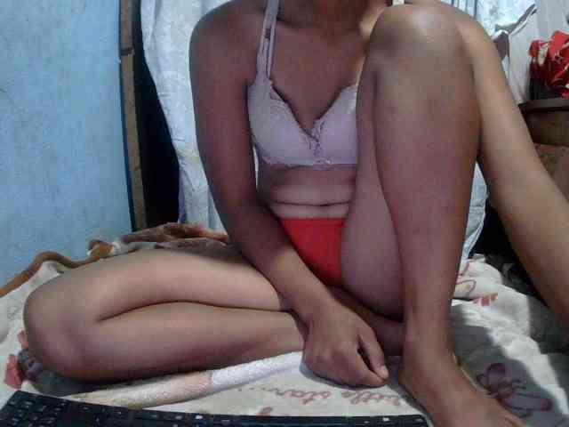 LoveSexx23 webcam
