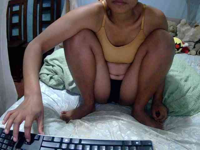 LoveSexx23 webcam