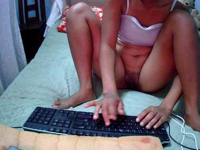 LoveSexx23 webcam