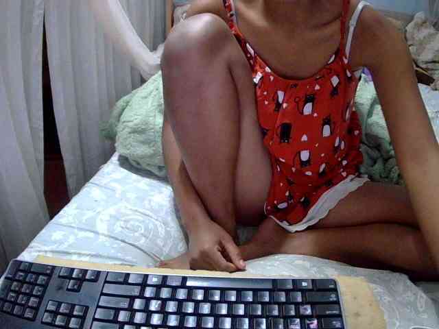 LoveSexx23 webcam