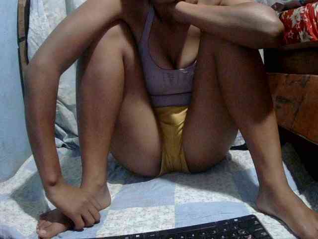 LoveSexx23 webcam