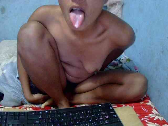 LoveSexx23 webcam