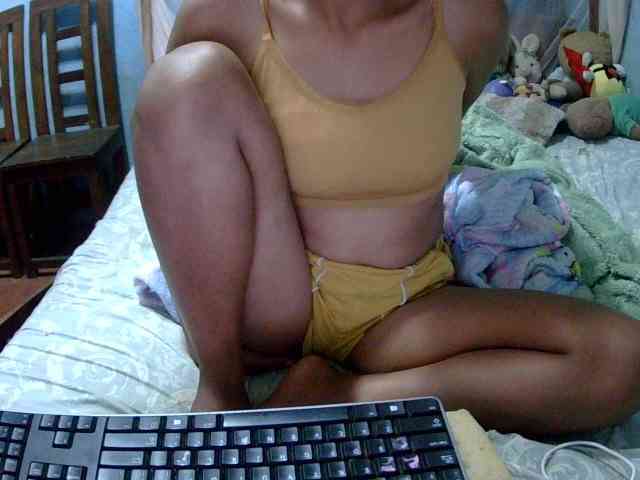 LoveSexx23 webcam