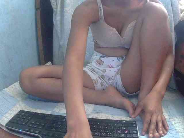 LoveSexx23 webcam