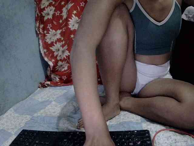 LoveSexx23 webcam