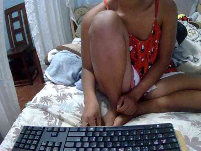 LoveSexx23 webcam