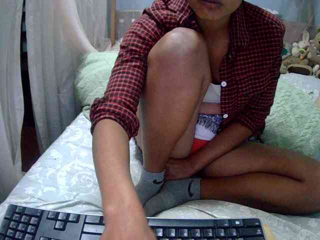 LoveSexx23 webcam