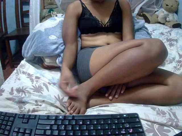 LoveSexx23 webcam