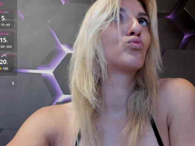 rileylannaxxx webcam