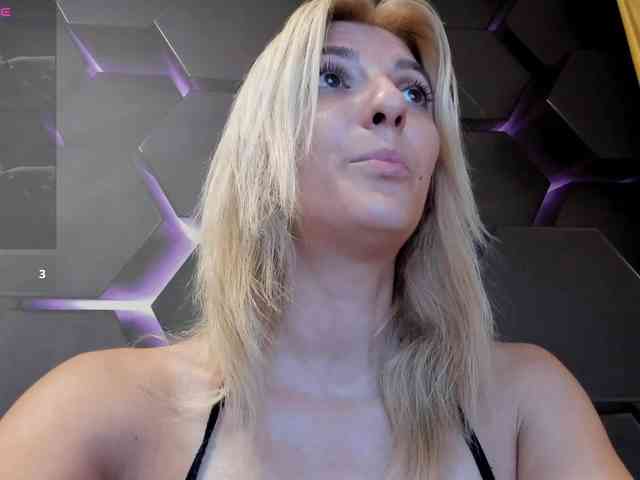 rileylannaxxx webcam