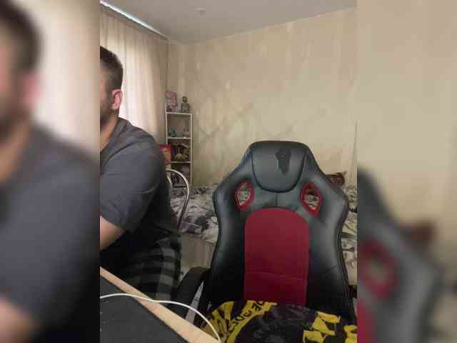 web cam live Pair-of-gods123