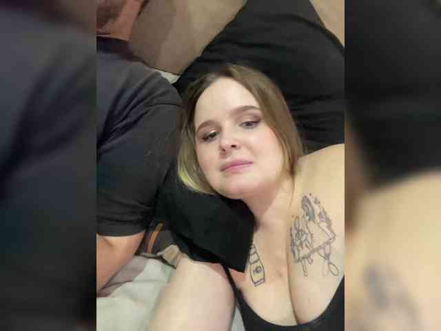 Pair-of-gods123 Live Webcam on BongaCams