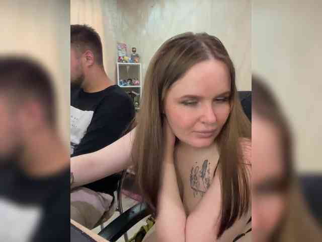 live on webcam Pair-of-gods123