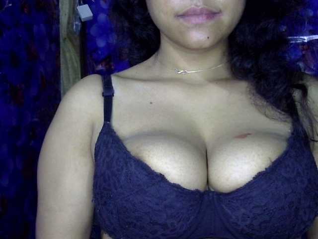 lima11's BongaCams show and profile