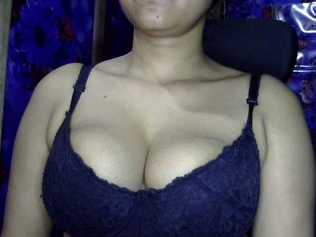 lima11's BongaCams show and profile