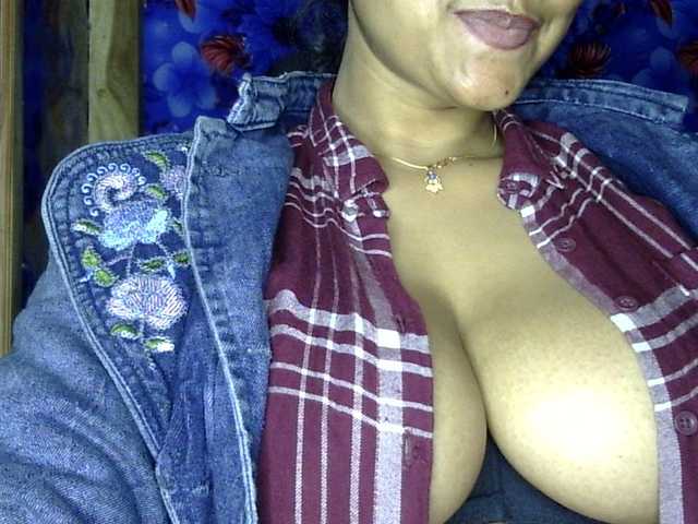 lima11's BongaCams show and profile