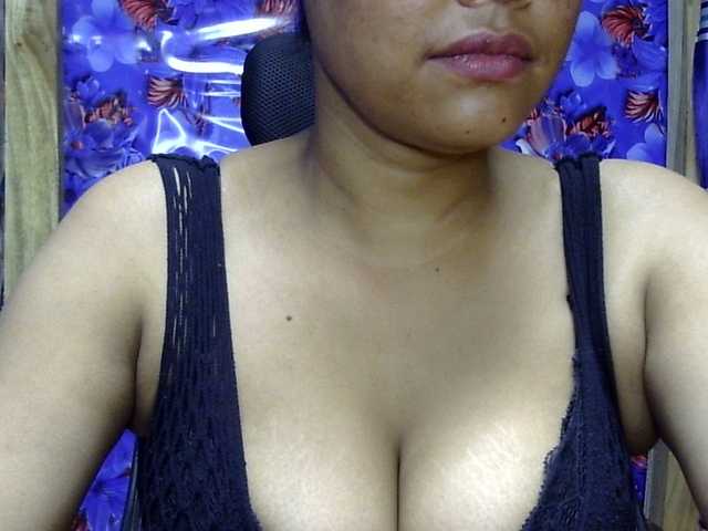 lima11's BongaCams show and profile