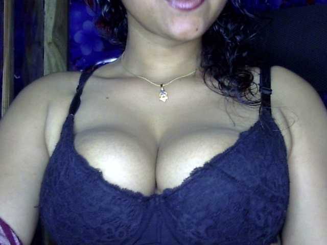 lima11's BongaCams show and profile