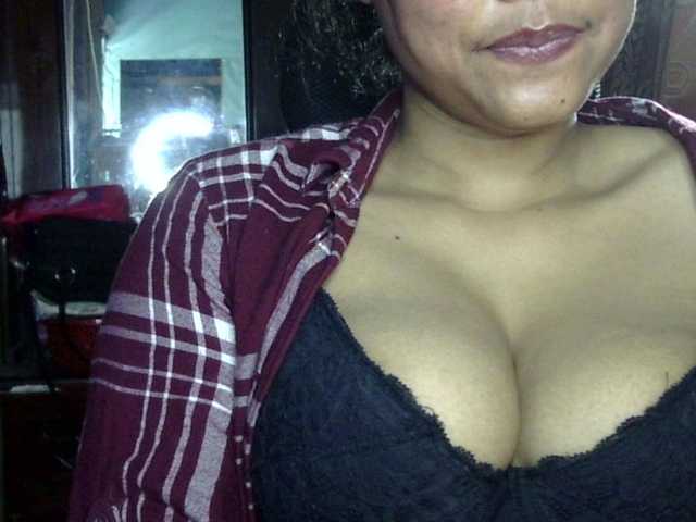 lima11's BongaCams show and profile