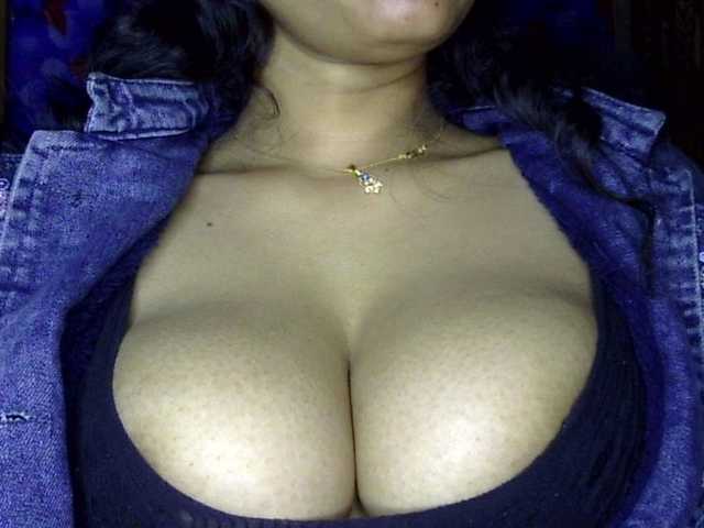 lima11's BongaCams show and profile