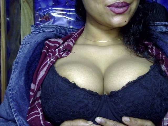 lima11's BongaCams show and profile