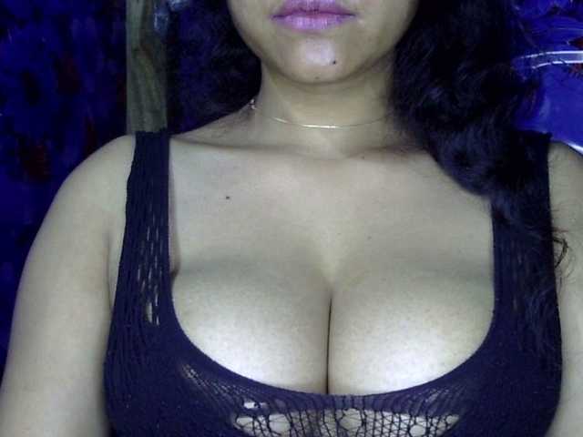 lima11's BongaCams show and profile