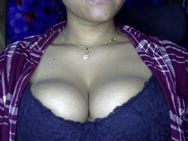 lima11's BongaCams show and profile