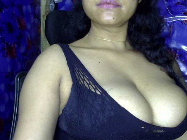 lima11's BongaCams show and profile