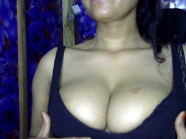 lima11's BongaCams show and profile