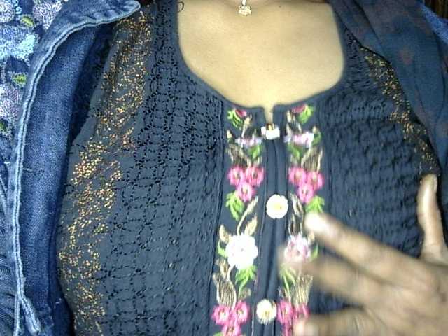 lima11's BongaCams show and profile