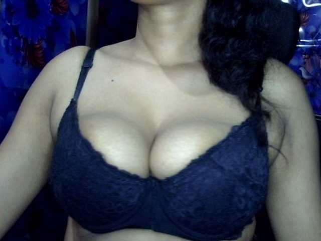 lima11's BongaCams show and profile