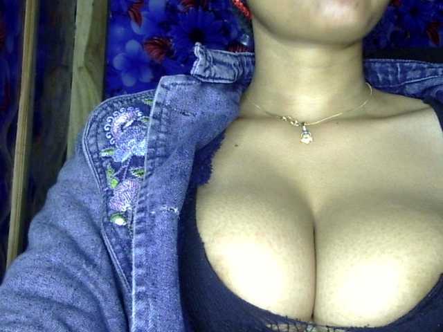 lima11's BongaCams show and profile