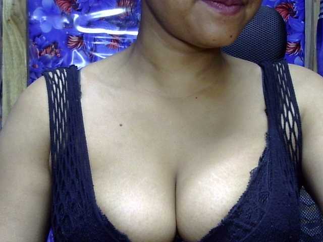 lima11's BongaCams show and profile