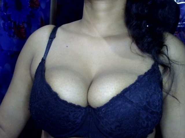 lima11's BongaCams show and profile