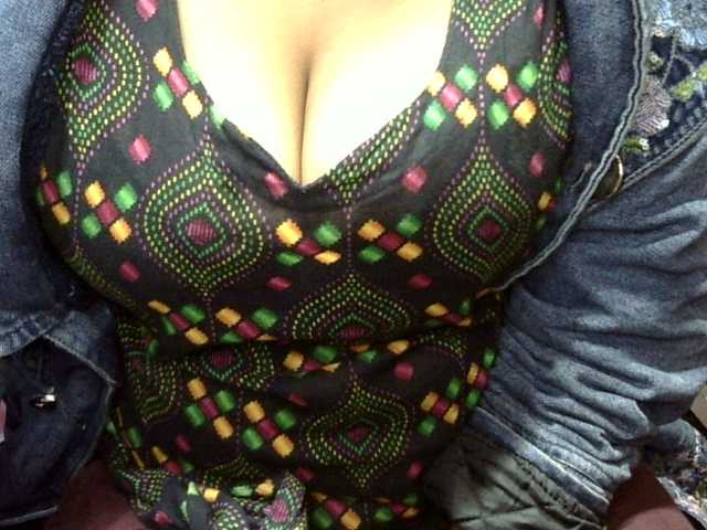 lima11's BongaCams show and profile