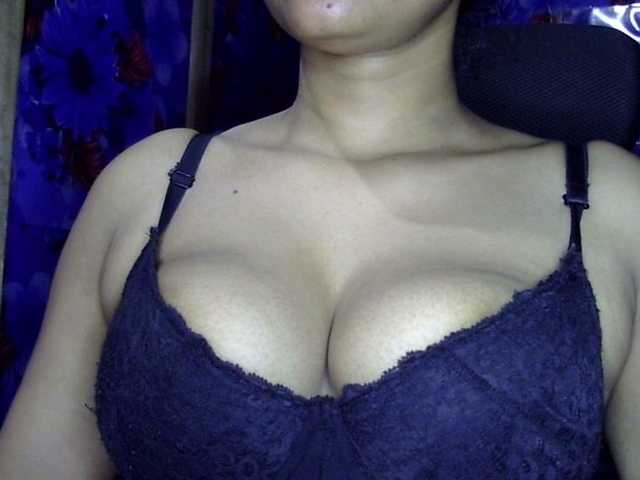 lima11's BongaCams show and profile