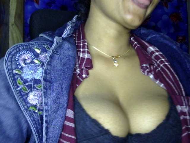 lima11's BongaCams show and profile