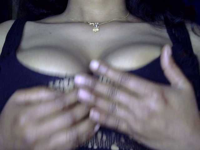 lima11's BongaCams show and profile