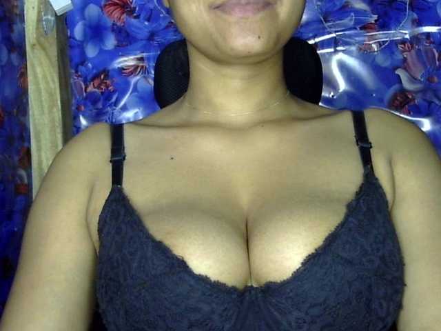 lima11 live cam profile