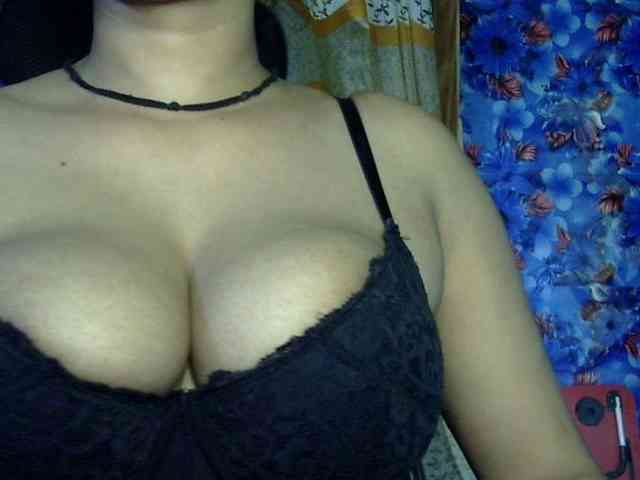 Nusrat-Mimi webcam
