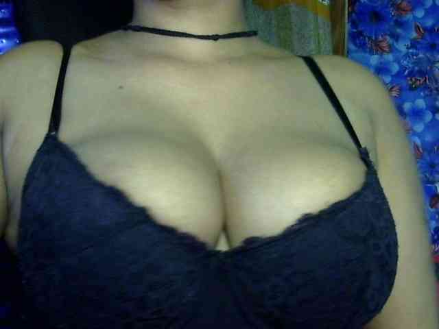 Nusrat-Mimi webcam