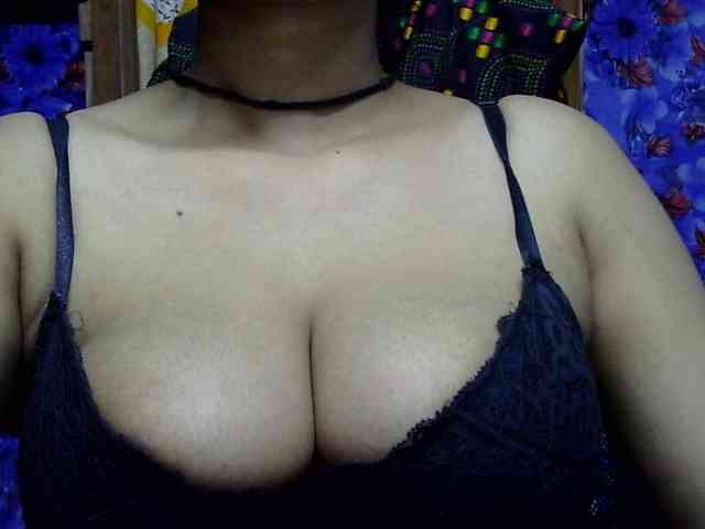Nusrat-Mimi webcam