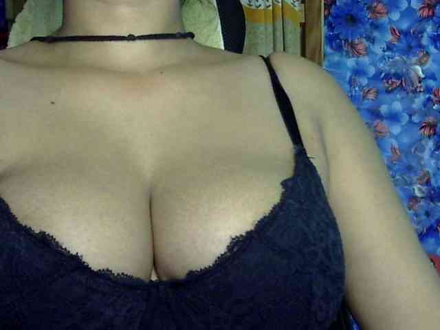 Nusrat-Mimi webcam