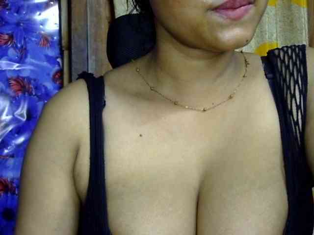 Nusrat-Mimi webcam